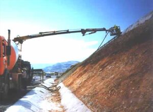 Gunitado de un talud en la A-7 en el año 1998.