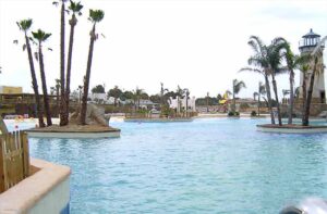 Zona de olas, de relax y de buceo, 3800m2 de lamina