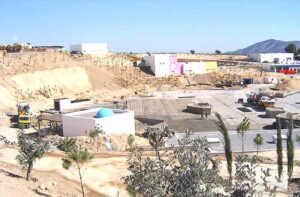 En febrero los equipos trabajan dentro del vaso de la piscina