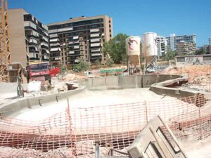 piscina comunitaria de forma irregular