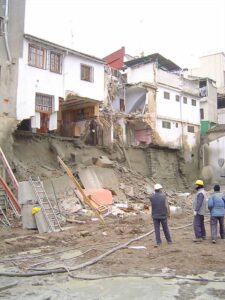 Hay que asegurar las excavaciones para no tener sorpresas